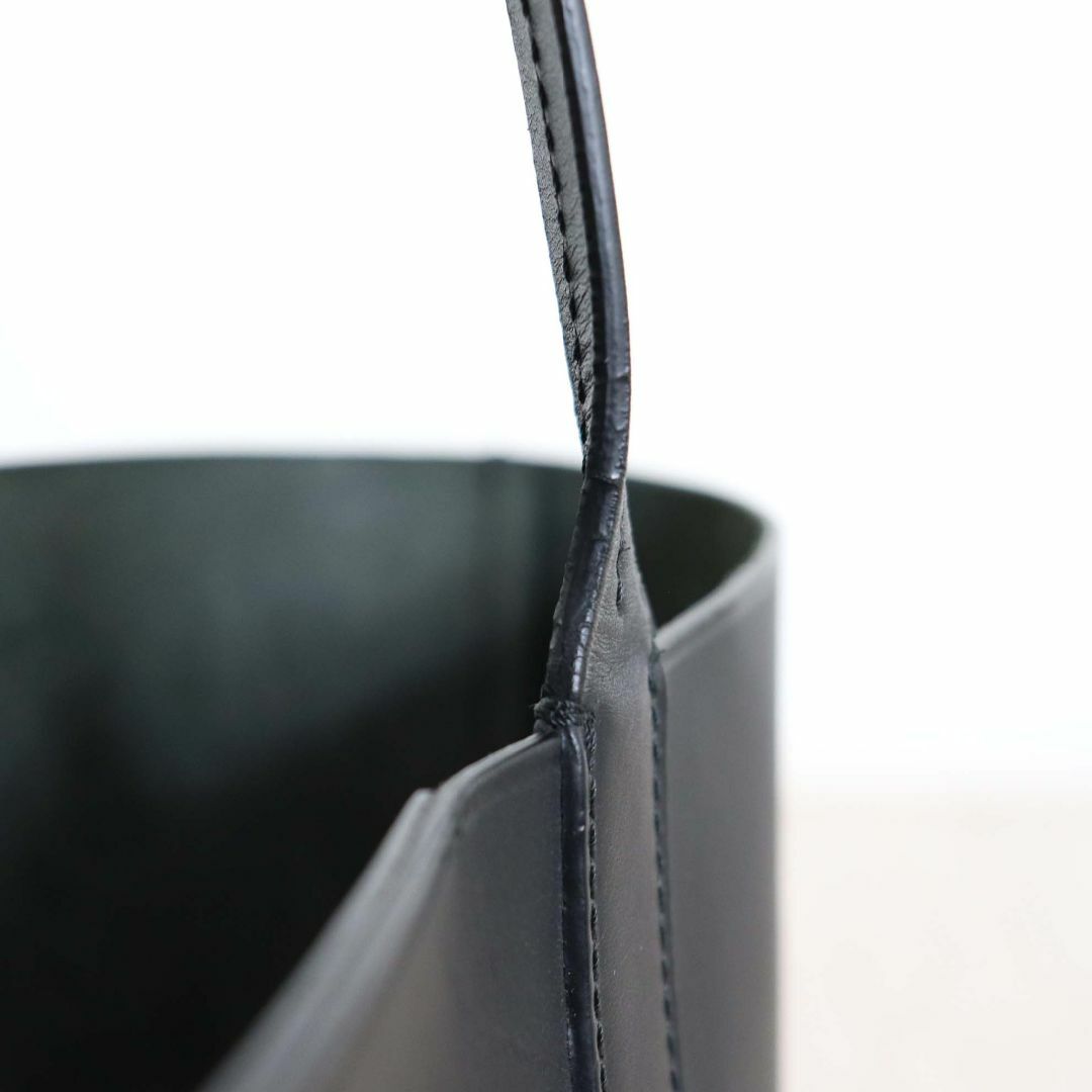 ボルドリーニセレリア チャーム付き レザー ショルダー トート バッグ メンズのバッグ(トートバッグ)の商品写真