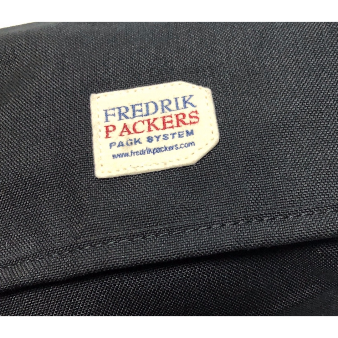 FREDRIK PACKERS(フレドリックパッカーズ)のフレドリックパッカーズ ショルダーバッグ 24021911 ブラック レディースのバッグ(ショルダーバッグ)の商品写真