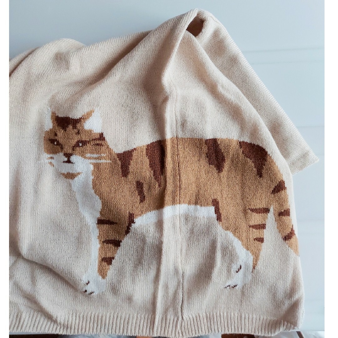 FELISSIMO(フェリシモ)のセール♪新品 フェリシモ ねこ モチーフ ニット セーター（ベージュ系）猫の日 レディースのトップス(ニット/セーター)の商品写真