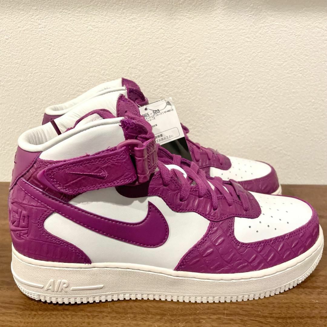 NIKE(ナイキ)のNIKE W AIR FORCE 1 '07 MID LX VIOTECH メンズの靴/シューズ(スニーカー)の商品写真