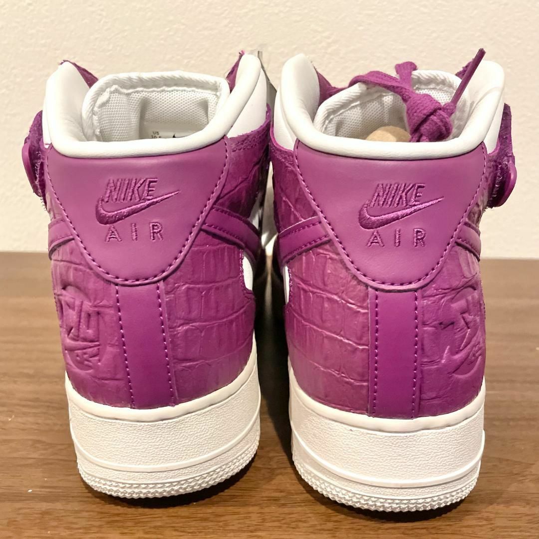 NIKE(ナイキ)のNIKE W AIR FORCE 1 '07 MID LX VIOTECH メンズの靴/シューズ(スニーカー)の商品写真