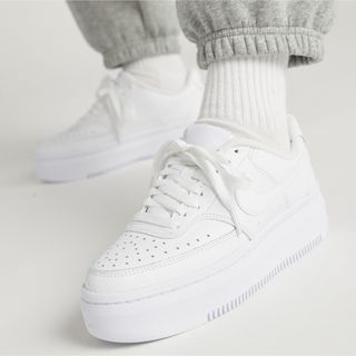 ナイキ(NIKE)のNIKE  スニーカー(スニーカー)