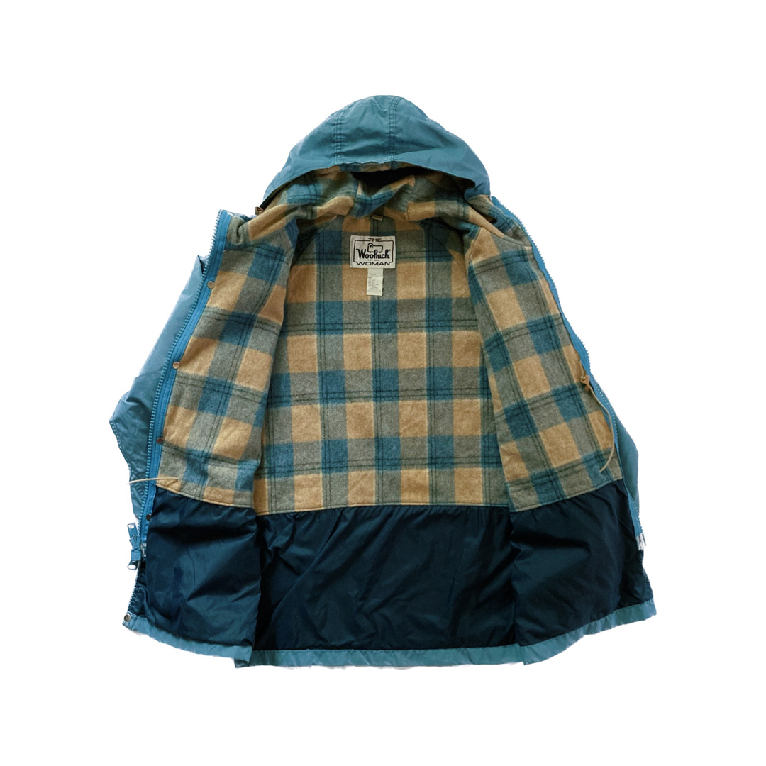 WOOLRICH(ウールリッチ)の70s ビンテージウールリッチ マウンテンパーカー 水色 レディースM 古着 レディースのジャケット/アウター(ブルゾン)の商品写真