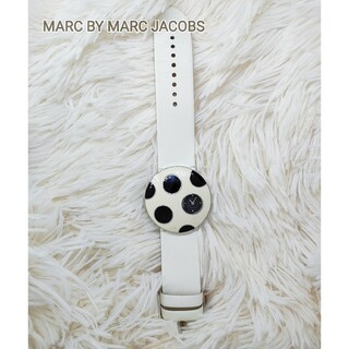 マークバイマークジェイコブス(MARC BY MARC JACOBS)のMARC BY MARC JACOBS 腕時計 白 水玉(腕時計)