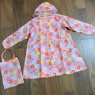 キッズフォーレ(KIDS FORET)のキッズフォーレ花柄レインコート収納袋付L115～125 ランドセル,リュック対応(レインコート)