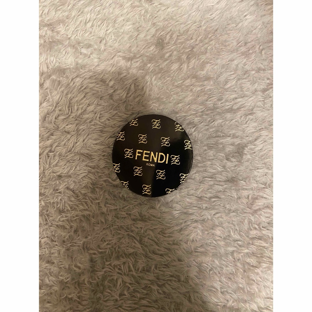 FENDI(フェンディ)のFENDI フェンディ　紙袋　箱 レディースのバッグ(ショップ袋)の商品写真