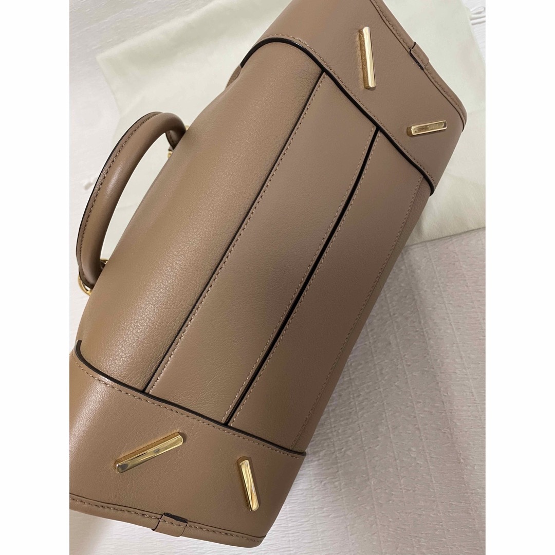 LOEWE - LOEWE◇ロエベ アマソナ28 ミンクの通販 by shino|ロエベなら LOEWE - LOEWE◇ロエベ アマソナ28 ミンクの通販 by shino|ロエベなら