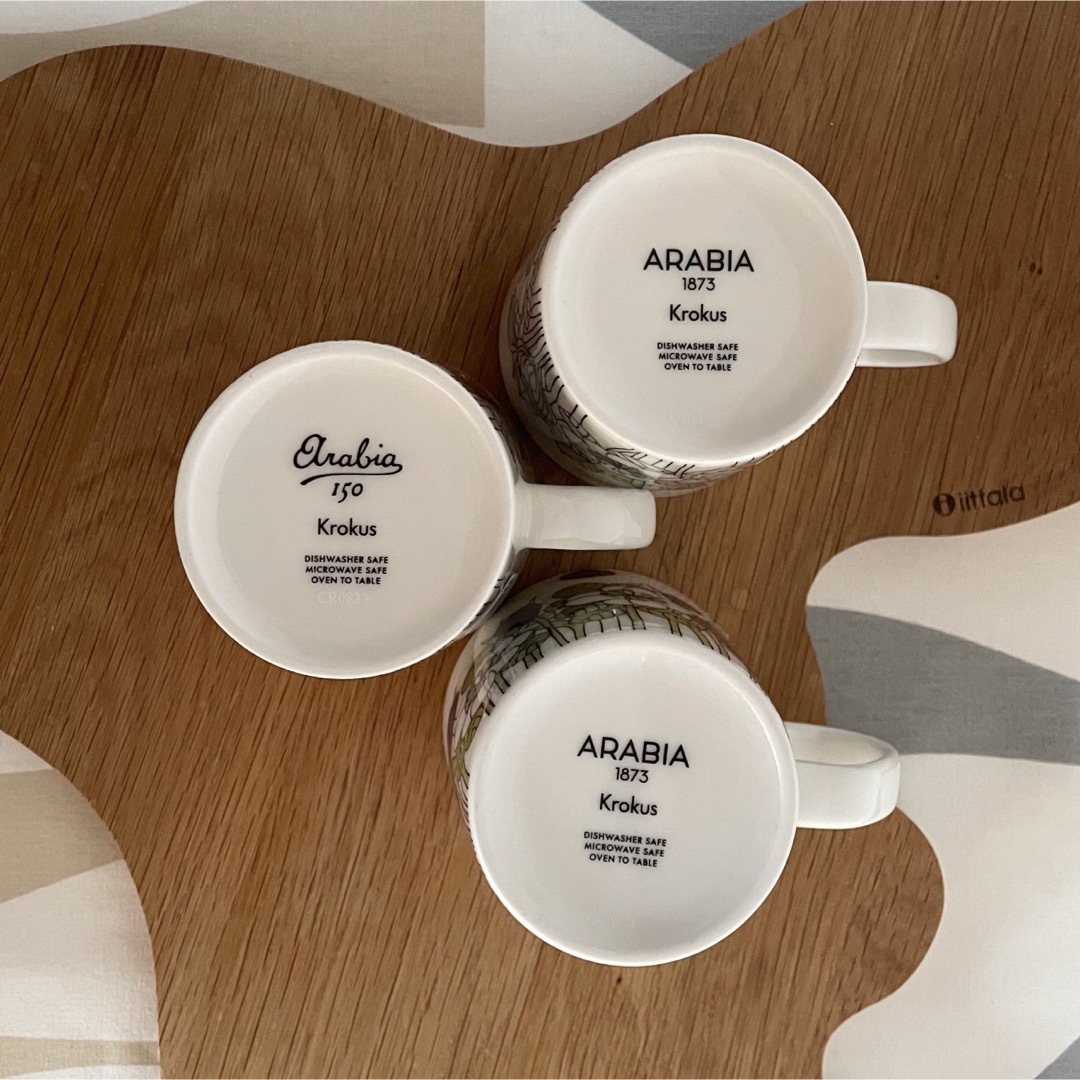 ARABIA(アラビア)の新品3個セット ARABIA Krokus アラビア クロッカス マグカップ インテリア/住まい/日用品のキッチン/食器(食器)の商品写真