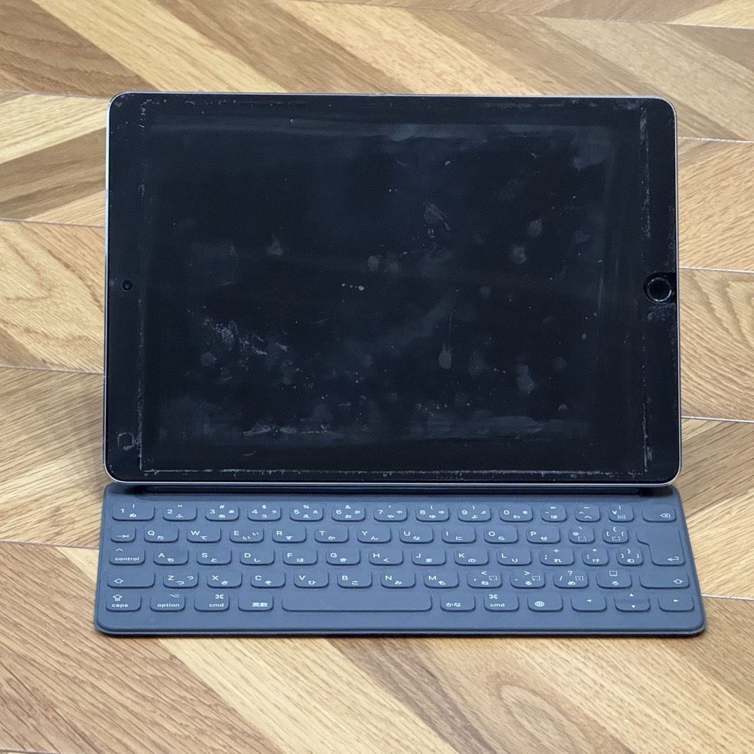 Apple(アップル)の10.5インチiPad Pro用 Smart Keyboard A1829 スマホ/家電/カメラのスマホアクセサリー(iPadケース)の商品写真