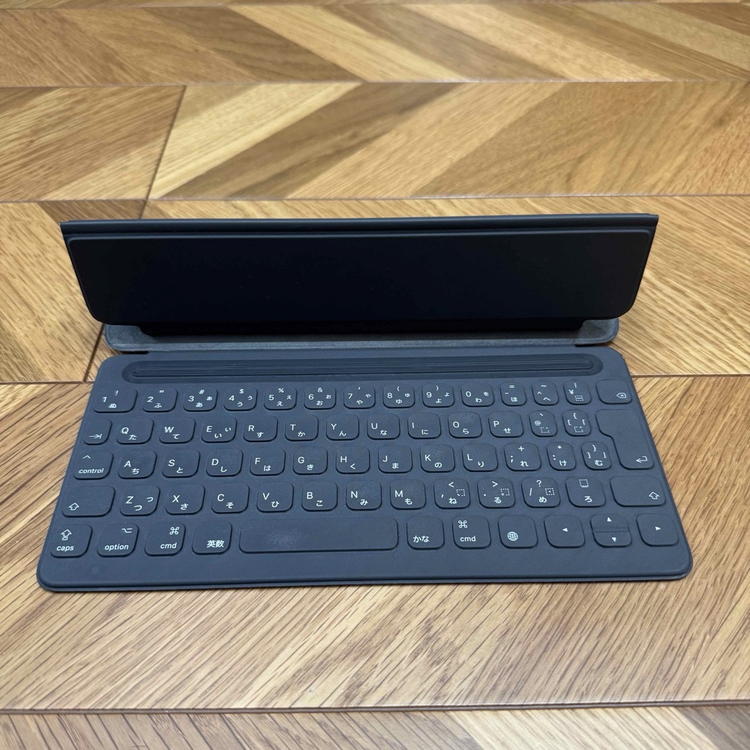 Apple(アップル)の10.5インチiPad Pro用 Smart Keyboard A1829 スマホ/家電/カメラのスマホアクセサリー(iPadケース)の商品写真