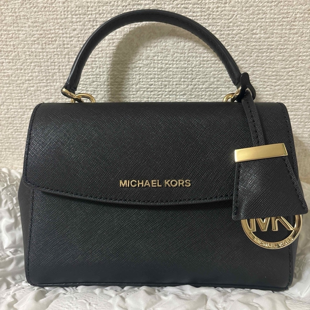 Michael Kors(マイケルコース)の【最終値下げ】MICHEAL KORS ミニショルダーバッグ 2way レディースのバッグ(ショルダーバッグ)の商品写真