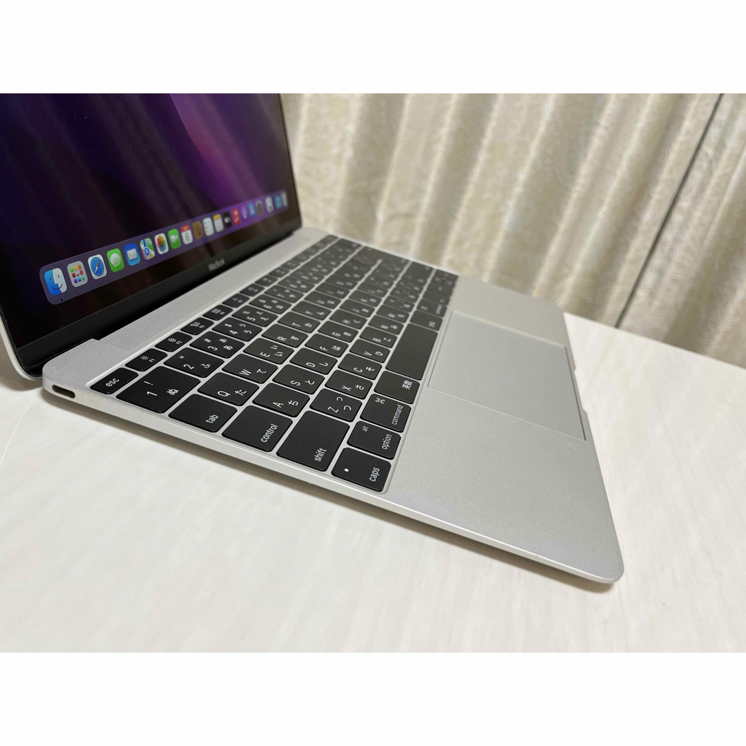 値下げ　美品　Apple MacBook 2016 12インチ 充放電83回 スマホ/家電/カメラのPC/タブレット(ノートPC)の商品写真