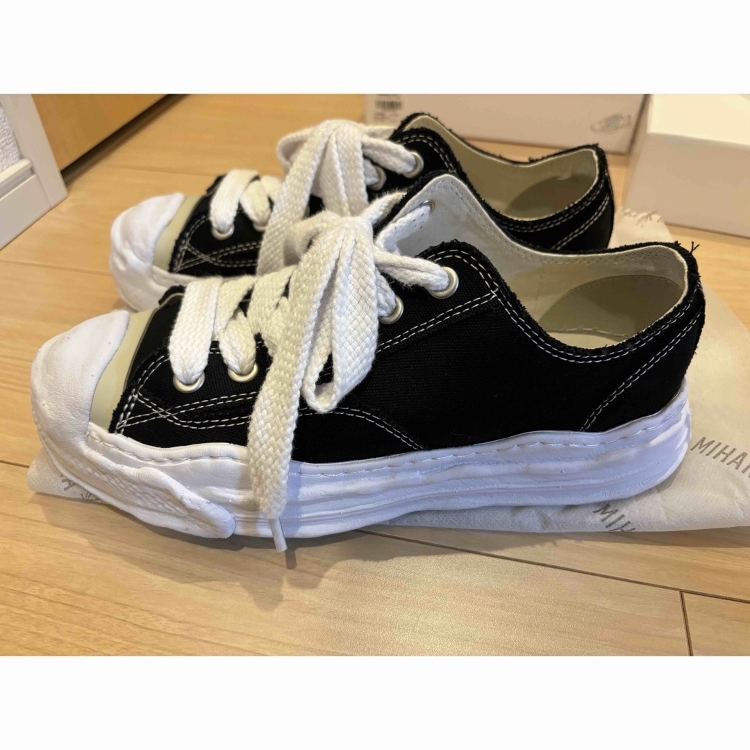Maison MIHARA YASUHIRO(メゾンミハラヤスヒロ)のHANK" OG Sole Canvas Low-top Sneaker メンズの靴/シューズ(スニーカー)の商品写真