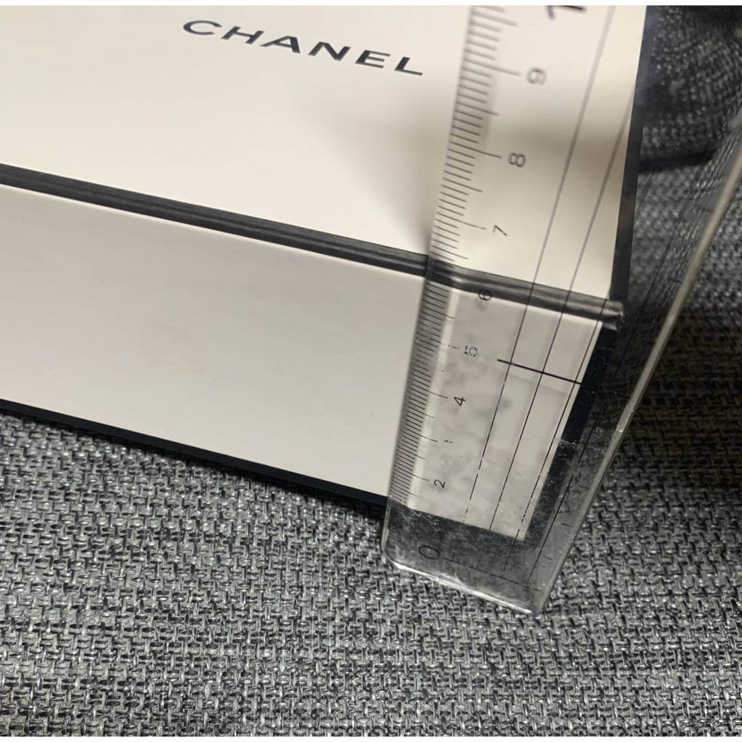 CHANEL(シャネル)のシャネルCHANEL マグネット式　ボックス　プレゼント　ギフト包装 インテリア/住まい/日用品のオフィス用品(ラッピング/包装)の商品写真