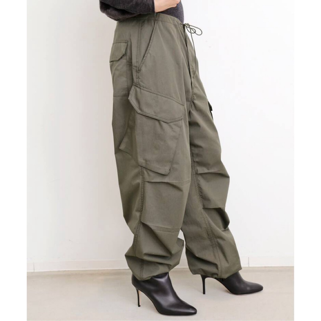 L'Appartement DEUXIEME CLASSE(アパルトモンドゥーズィエムクラス)の美品 【AGOLDE / エーゴールドイー】GINERVA CARGO PANT メンズのパンツ(ワークパンツ/カーゴパンツ)の商品写真