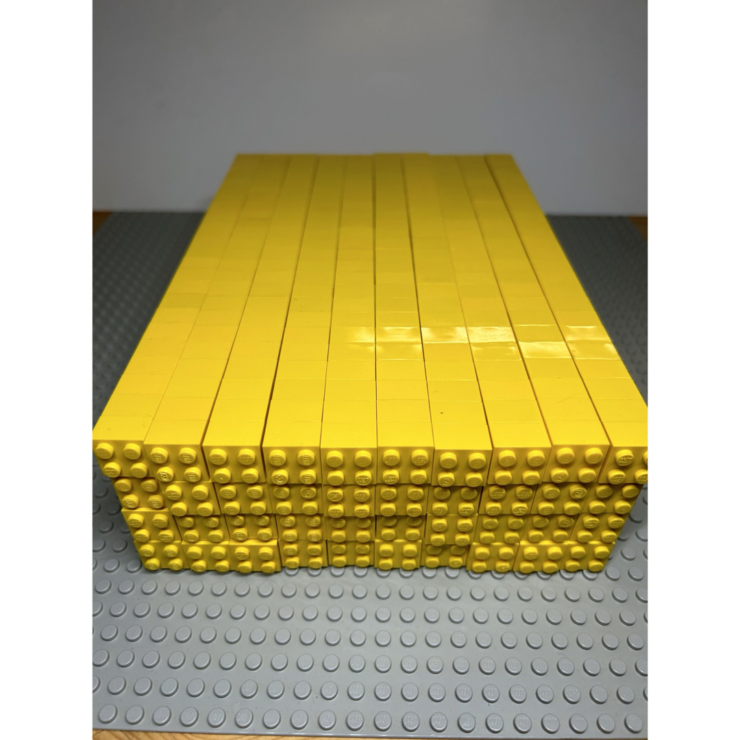 Lego(レゴ)のLEGO レゴブロック　バケツ　基本パーツ黄色イエローセット キッズ/ベビー/マタニティのおもちゃ(知育玩具)の商品写真