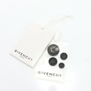 GIVENCHY - ジバンシィ マグネットホーンピアス メンズの通販 by 