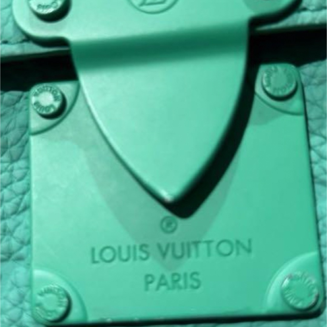 LOUIS VUITTON(ルイヴィトン)のLOUIS VUITTON ショルダー メンズのバッグ(ショルダーバッグ)の商品写真