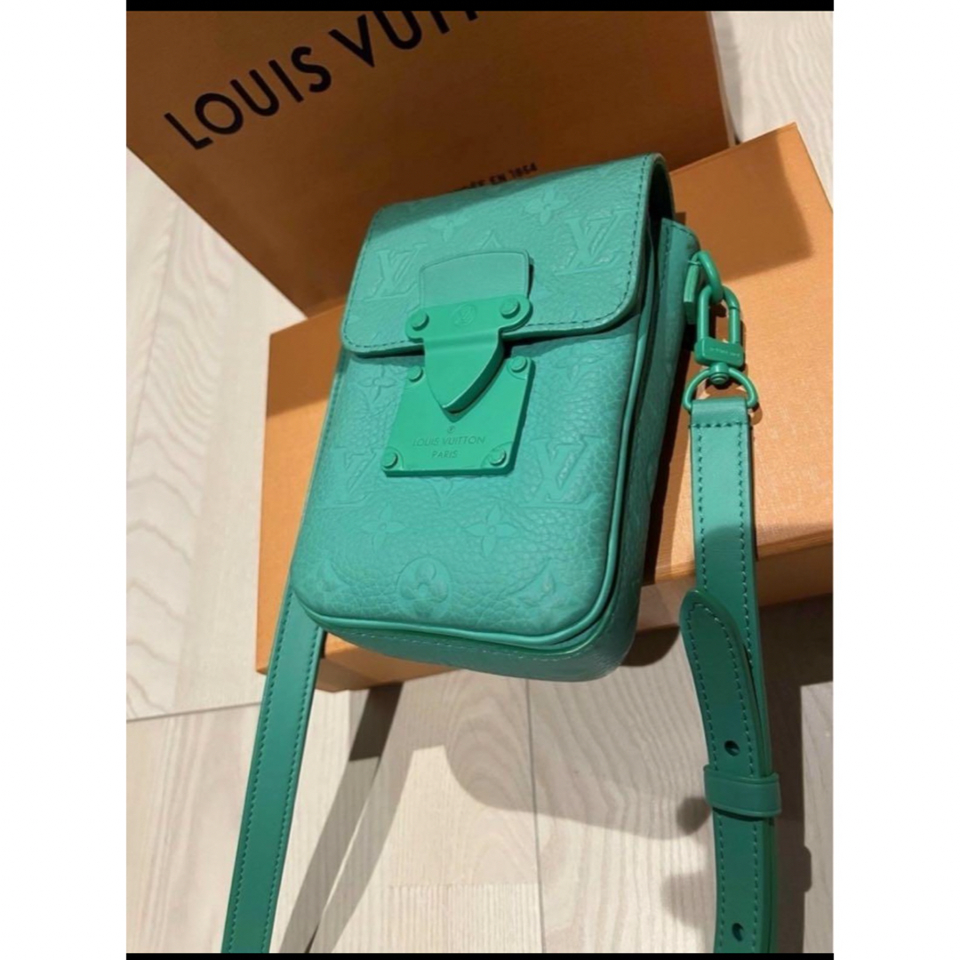 LOUIS VUITTON(ルイヴィトン)のLOUIS VUITTON ショルダー メンズのバッグ(ショルダーバッグ)の商品写真