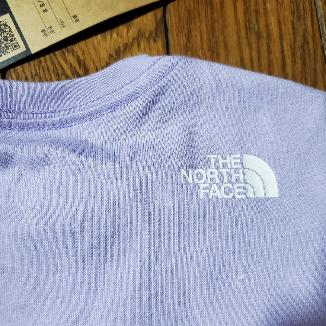 THE NORTH FACE(ザノースフェイス)のザノースフェイス◎スモールロゴ半袖Tシャツ紫◎90cm キッズ/ベビー/マタニティのキッズ服女の子用(90cm~)(Tシャツ/カットソー)の商品写真