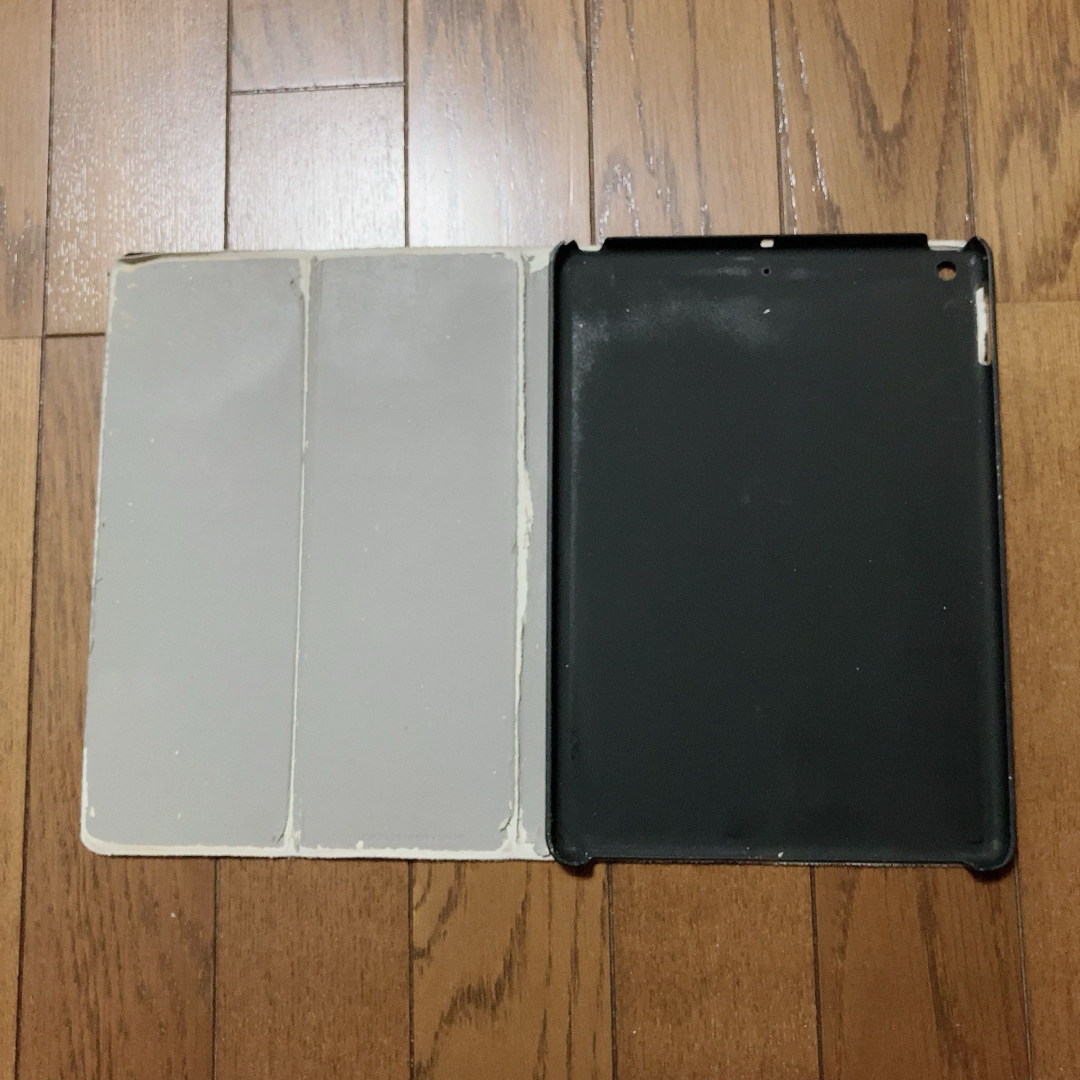 iPadカバー　iPadケース スマホ/家電/カメラのスマホアクセサリー(iPadケース)の商品写真