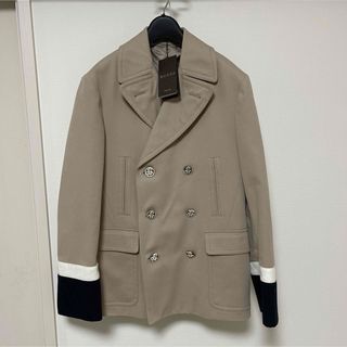 グッチ(Gucci)のPコート　ベージュ　バイカラー　レトロ　ナポレオンジャケット　コットン　金ボタン(ピーコート)