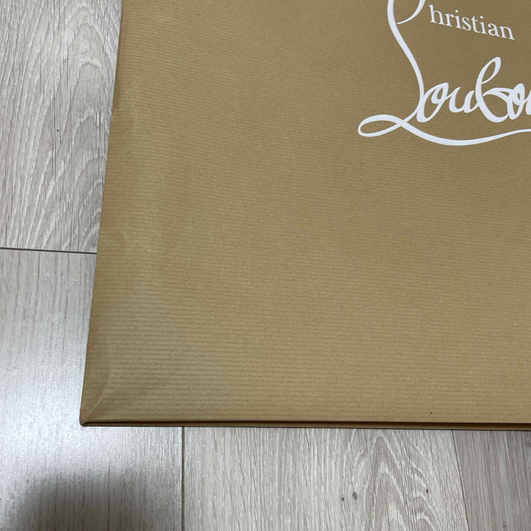 Christian Louboutin(クリスチャンルブタン)のクリスチャンルブタン　紙袋 レディースのバッグ(ショップ袋)の商品写真