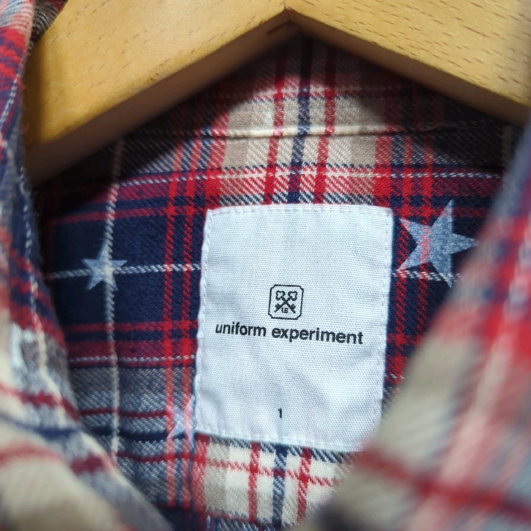 uniform experiment(ユニフォームエクスペリメント)の★日本製 uniform experiment チェック ボタンダウン シャツ メンズのトップス(シャツ)の商品写真