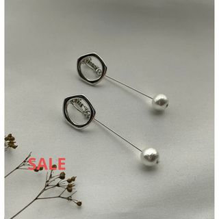 【SALE】ハンドメイドアクセサリー　シルバーイヤリング(イヤリング)