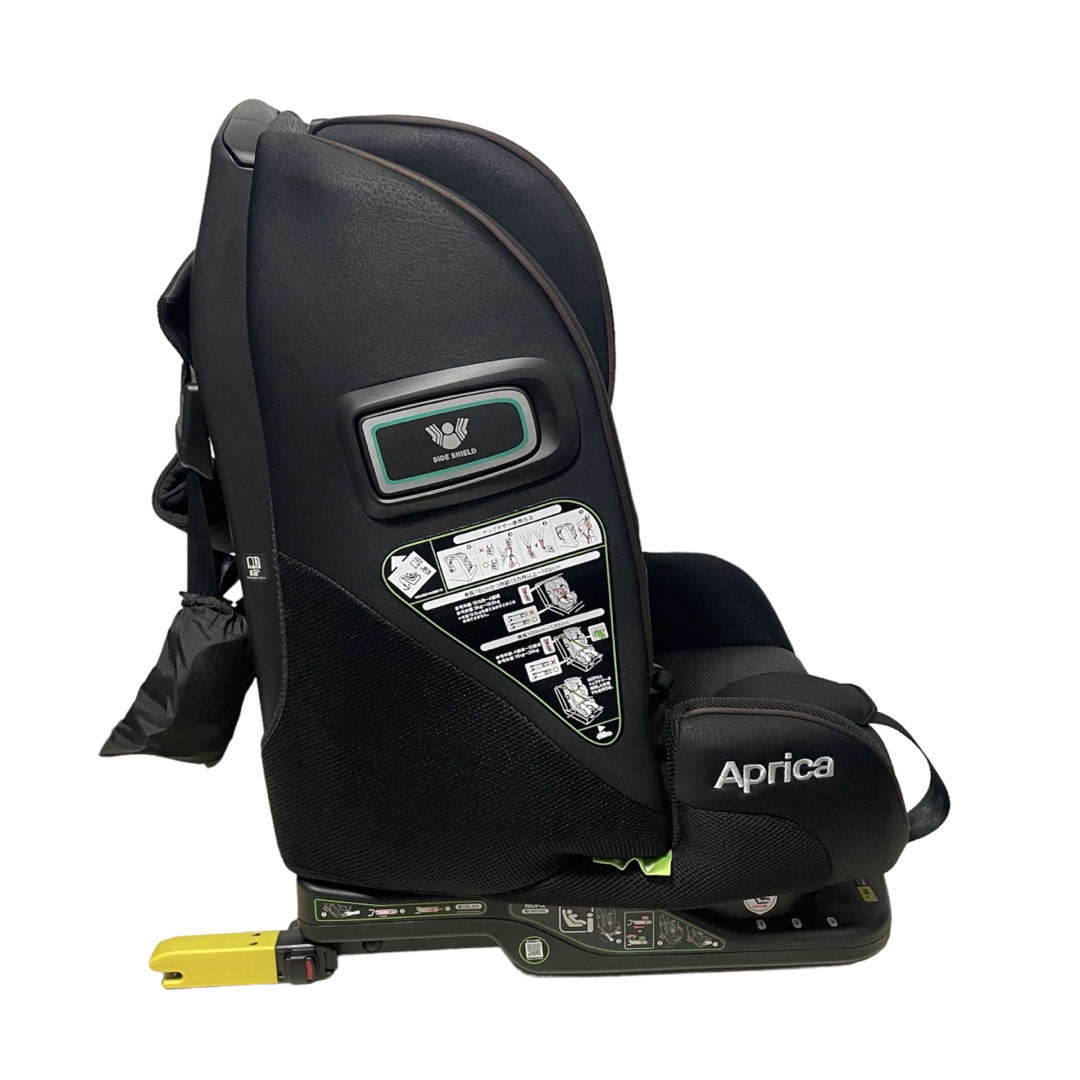 Aprica(アップリカ)の★美品★アップリカ　フォームフィット ISOFIX セーフティープラス　ブラック キッズ/ベビー/マタニティの外出/移動用品(自動車用チャイルドシート本体)の商品写真