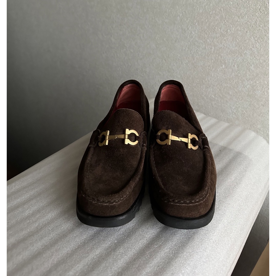 Salvatore Ferragamo(サルヴァトーレフェラガモ)のフェラガモ  パンプス   レディースの靴/シューズ(ローファー/革靴)の商品写真