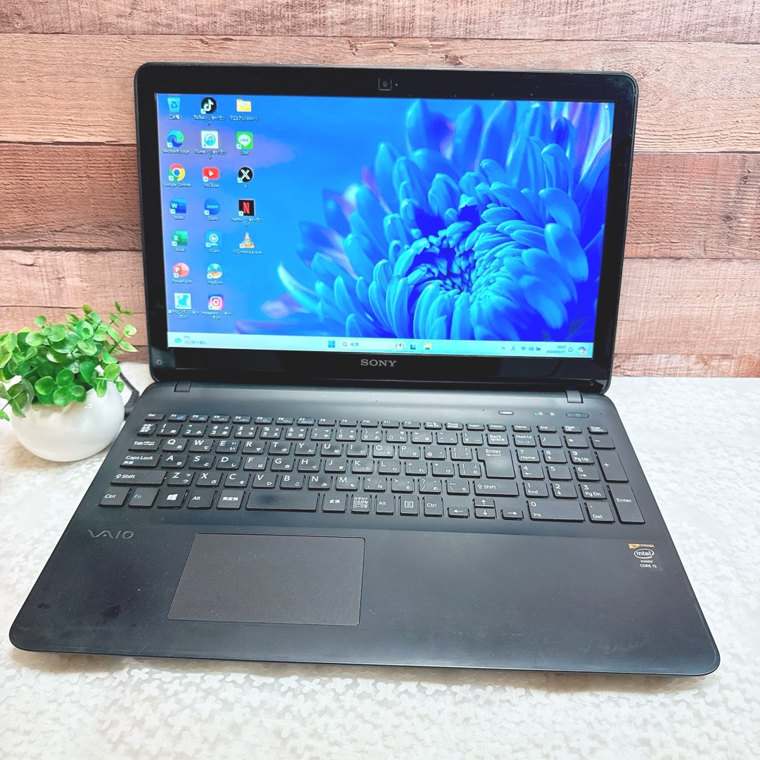 VAIO(バイオ)のお買い得⚡️i5❣️VAIO✨黒ノートパソコン✨初心者向け☘️DVD✨事務作業 スマホ/家電/カメラのPC/タブレット(ノートPC)の商品写真