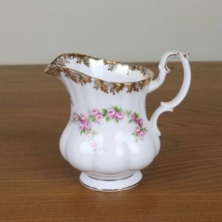 ロイヤルアルバート(ROYAL ALBERT)の売約済み　ロイヤルアルバート  ディミティローズ(食器)