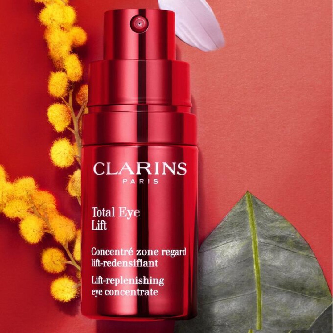 CLARINS(クラランス)の新品　クラランス　トータルアイインテンス　目元用美容液　サンプル1個セット  コスメ/美容のスキンケア/基礎化粧品(アイケア/アイクリーム)の商品写真