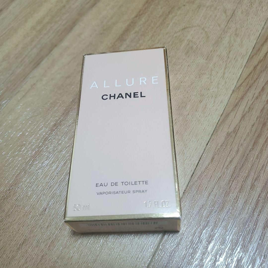 CHANEL(シャネル)の未使用　CHANEL ALLURE　アリュール EDT 50ml　シャネル　香水 コスメ/美容の香水(ユニセックス)の商品写真