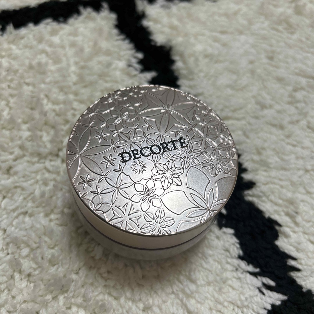 COSME DECORTE(コスメデコルテ)のコーセー コスメデコルテAQMWフェイスパウダー#80グロウピンク 20g コスメ/美容のベースメイク/化粧品(フェイスパウダー)の商品写真