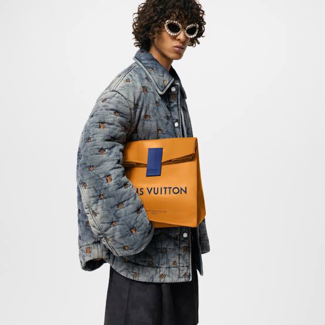 LOUIS VUITTON(ルイヴィトン)のルイヴィトン pharrell サンドウィッチバッグ　カニエ　kanye 村上隆 メンズのバッグ(ボディーバッグ)の商品写真