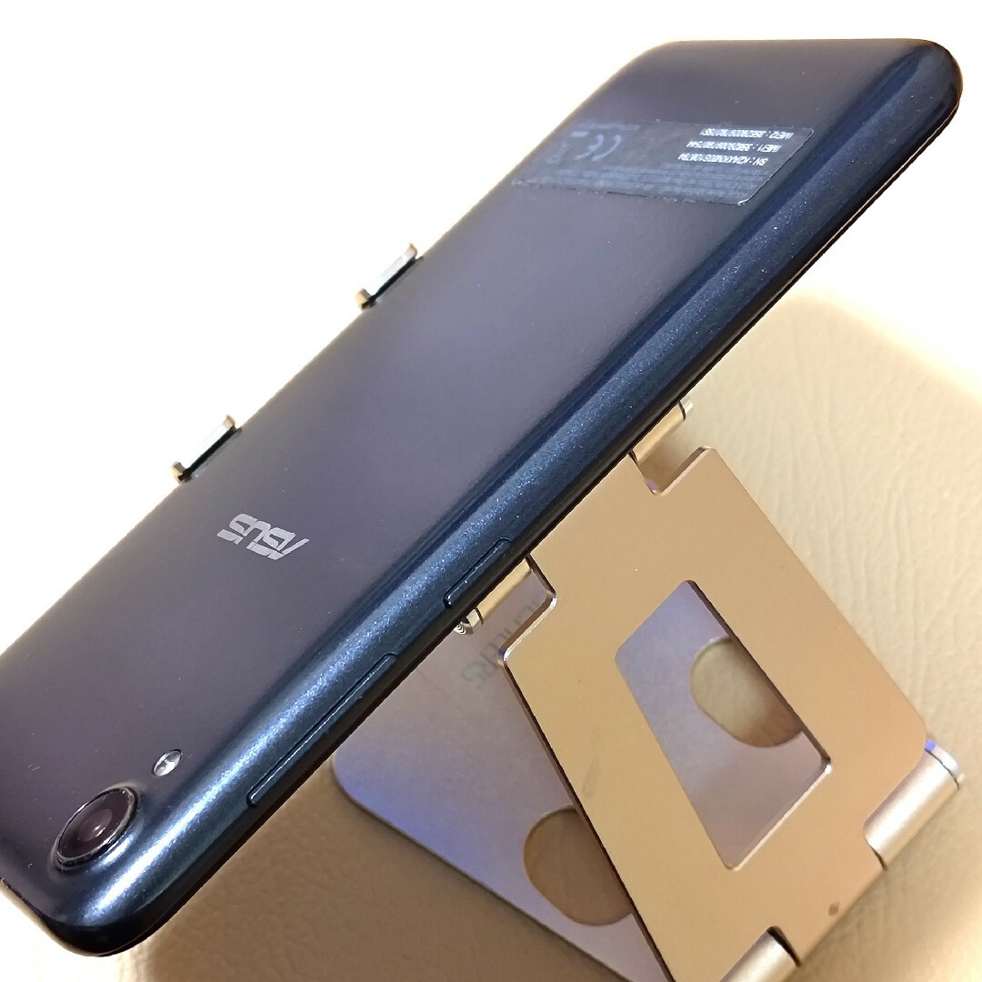 ASUS(エイスース)の◆ZA550KL◆⑯ASUS Zenfone Live L1 ZA550KL スマホ/家電/カメラのスマートフォン/携帯電話(スマートフォン本体)の商品写真