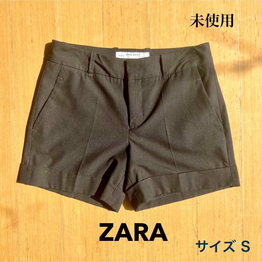 ZARA(ザラ)の【未使用タグ無】ZARA BASIC ブラック ショートパンツ レディースのパンツ(ショートパンツ)の商品写真