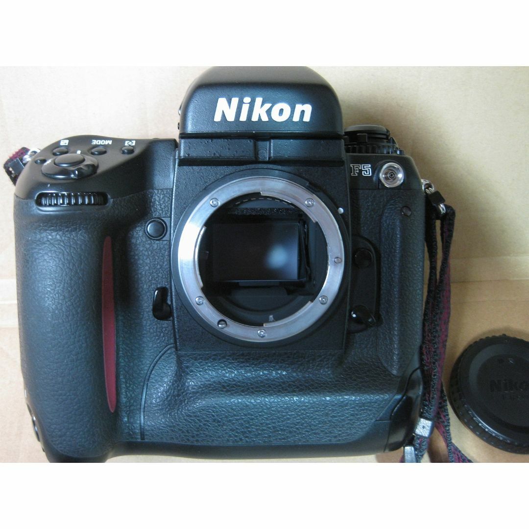 Nikon(ニコン)のニコン F5 ボディ 美品・作動確認済 スマホ/家電/カメラのカメラ(フィルムカメラ)の商品写真