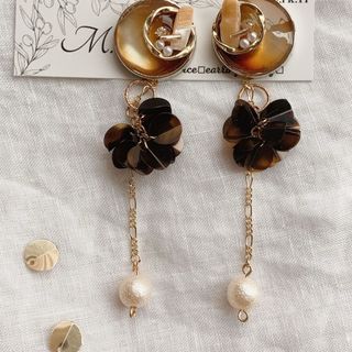 【700】Shell brown  ピアス　アクセサリー　イヤリング(ピアス)