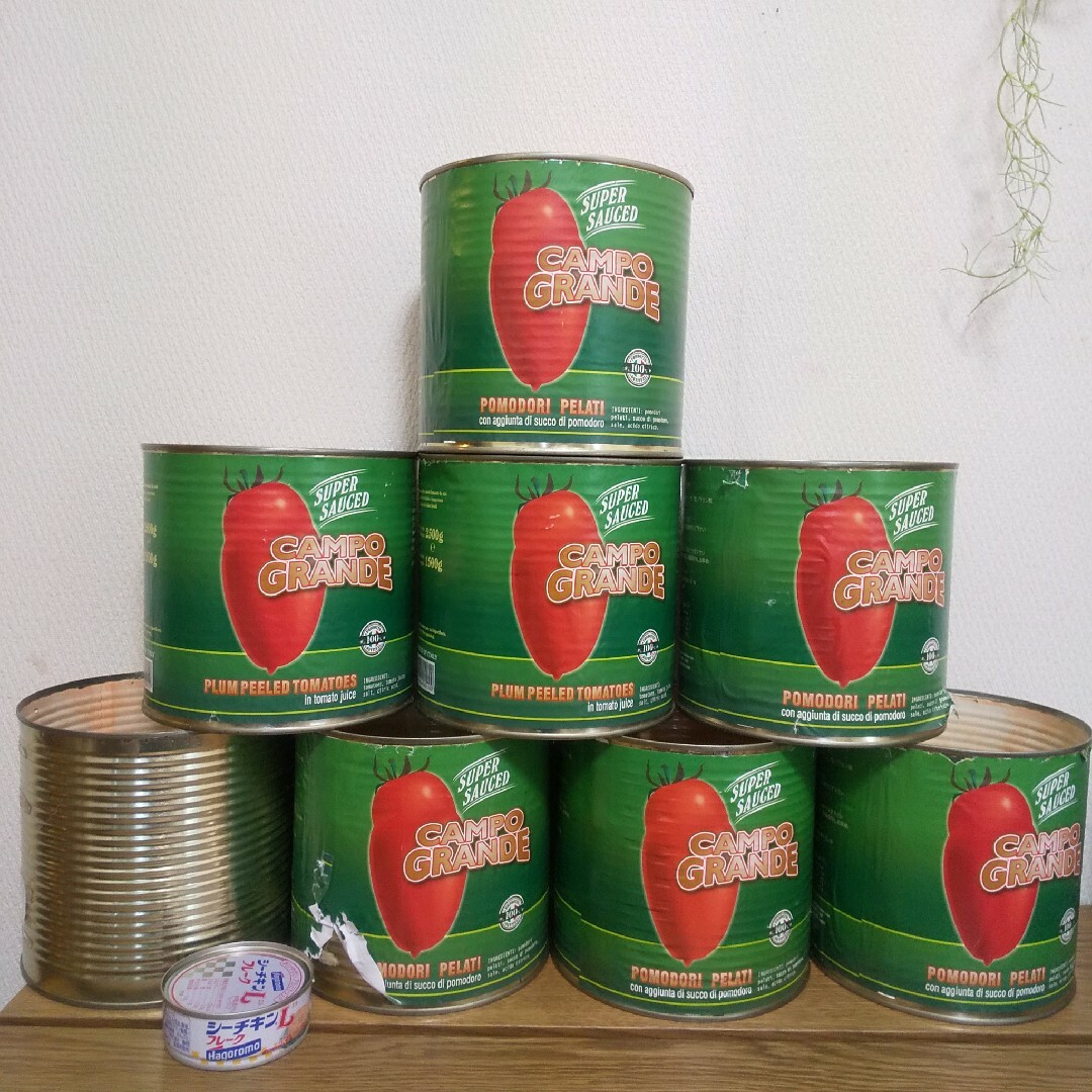 ８缶まとめ売り♪業務用　特大　トマト缶　リメ缶用に ハンドメイドの素材/材料(各種パーツ)の商品写真