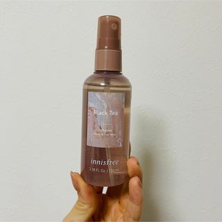 イニスフリー(Innisfree)のINNISFREE パフュームド ボディ＆ヘアミスト ブラックティー 100ml(その他)