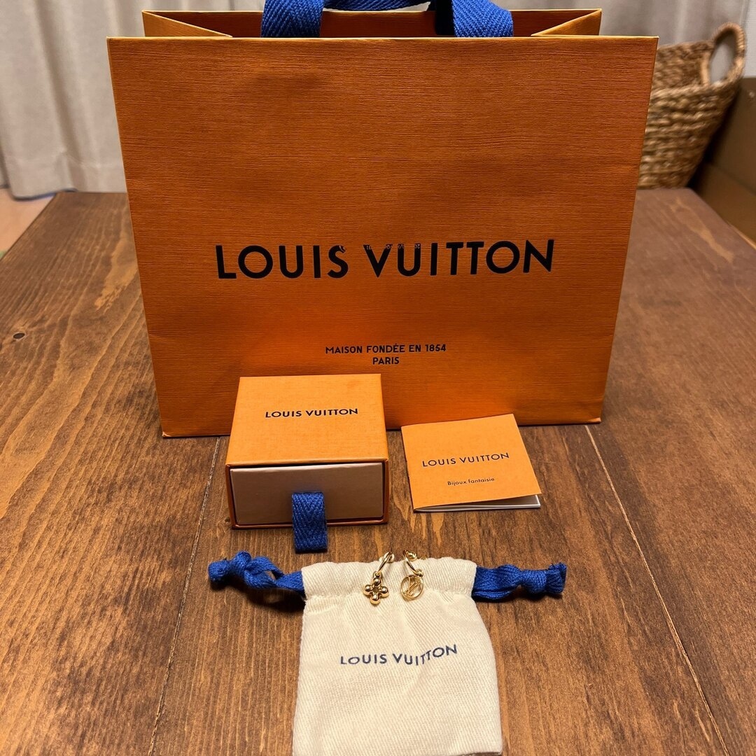 LOUIS VUITTON(ルイヴィトン)の最終値下げ！【美品&正規品】LOUIS VUITTON ピアス･ブルーミング  レディースのアクセサリー(ピアス)の商品写真