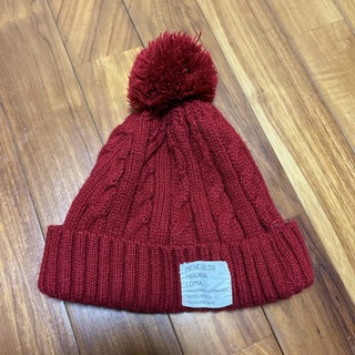 赤のポンポンニット帽(ニット帽/ビーニー)