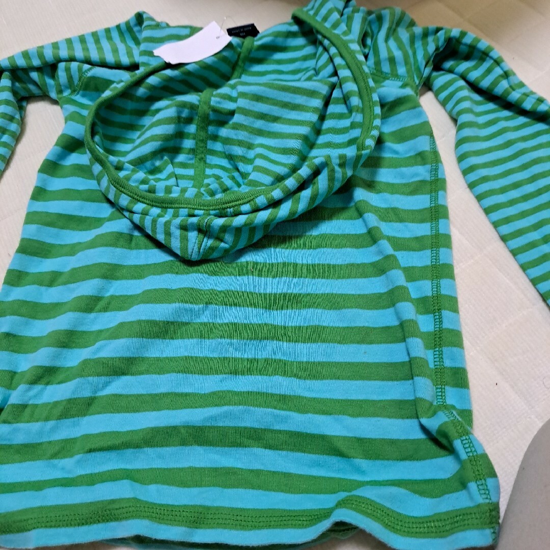 babyGAP(ベビーギャップ)のGAPパーカーカットソー、新品サイズ110 キッズ/ベビー/マタニティのキッズ服女の子用(90cm~)(Tシャツ/カットソー)の商品写真