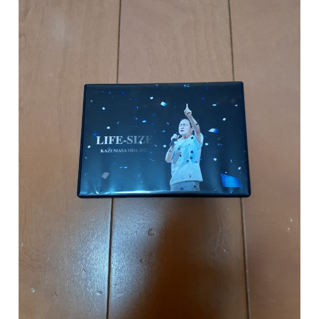 小田和正　LLIFE-SIZE  2022 エンタメ/ホビーのDVD/ブルーレイ(ミュージック)の商品写真