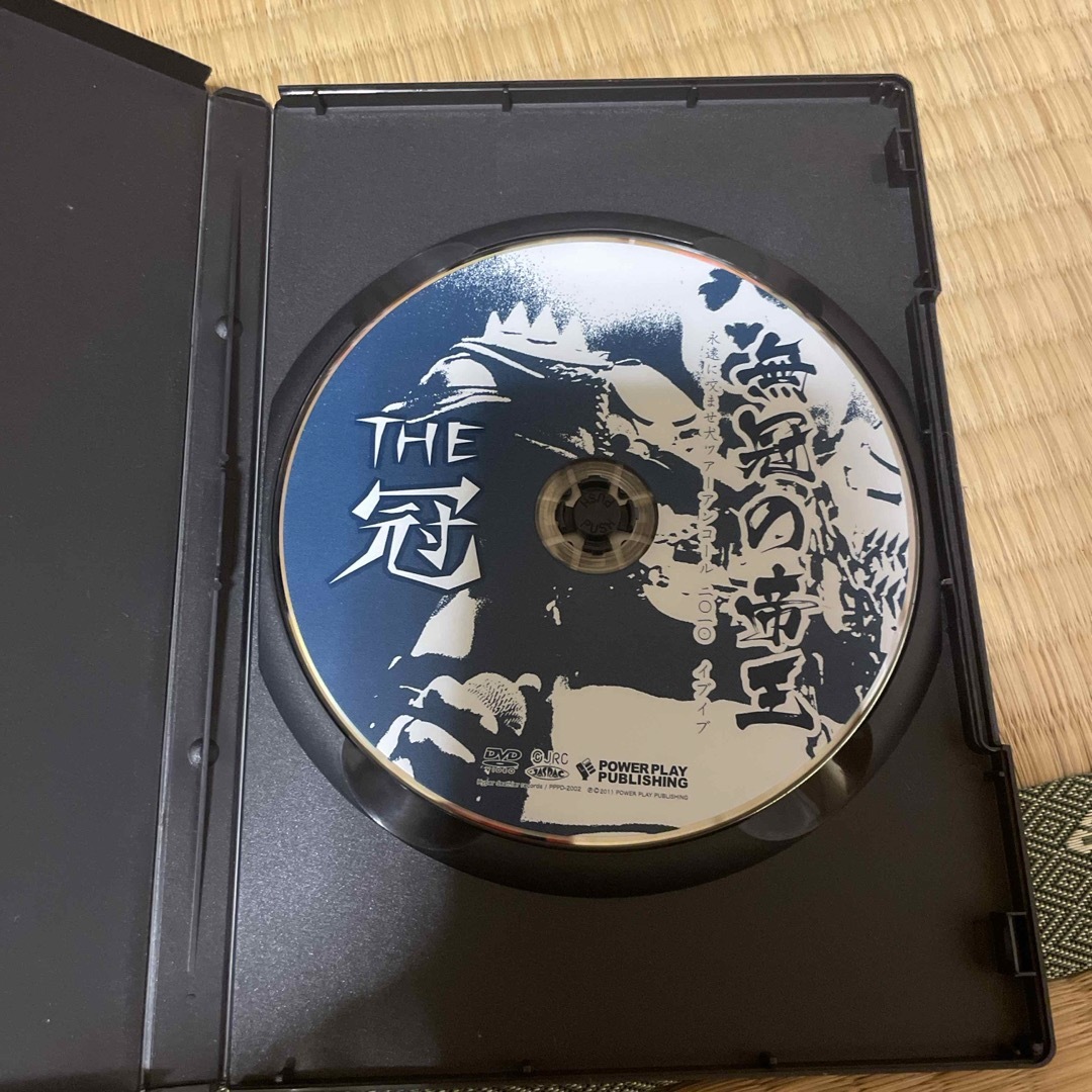 無冠の帝王　〜永遠に噛ませ犬ツアー　アンコール2010　イブイブ〜 DVD エンタメ/ホビーのDVD/ブルーレイ(ミュージック)の商品写真