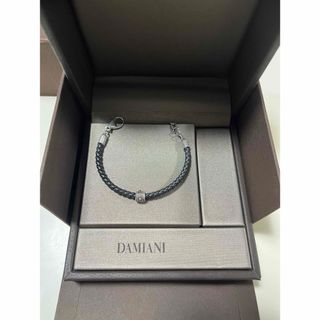 Damiani - 期間限定値下げします！モーブッサン ピアスの通販 by ...