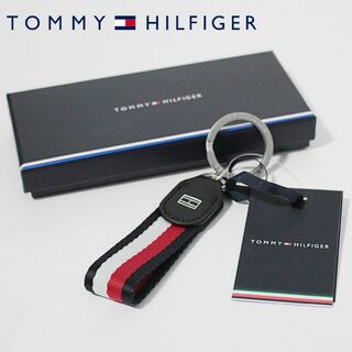 トミーヒルフィガー(TOMMY HILFIGER)の新品 トミーヒルフィガー アウトラインフラッグ ロゴ刻印 ストライプキーホルダー(キーホルダー)